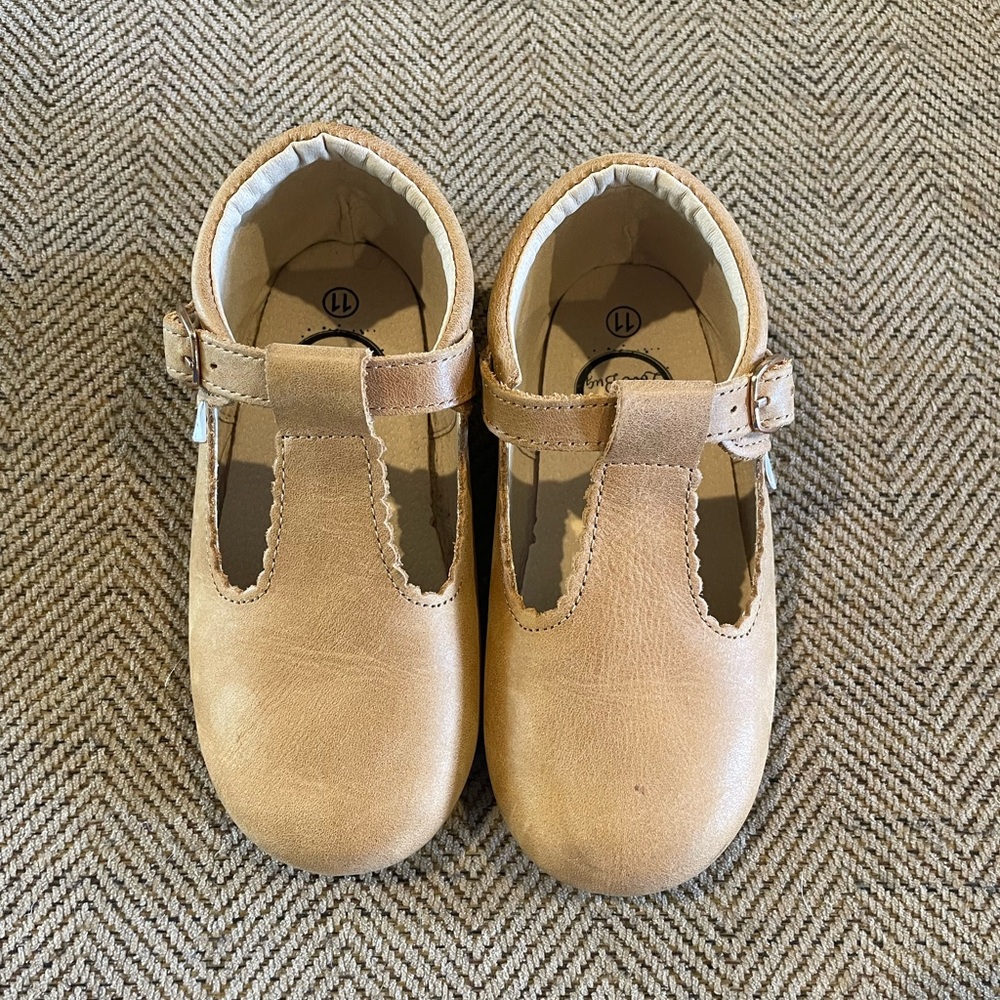 Tan girls shoes size 11.